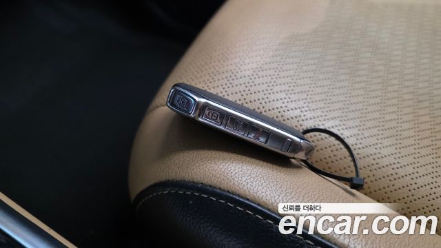 Kia Canival 2023 — photo 29