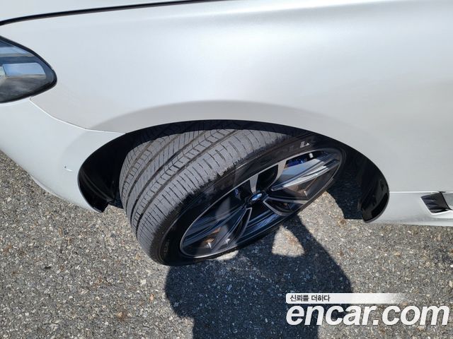 BMW Gran Turismo 2021 — photo 11
