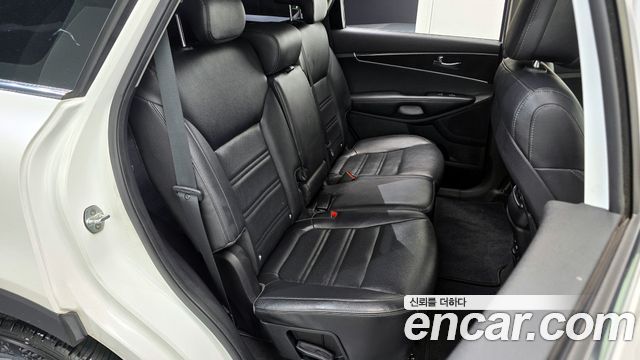 Kia Sorento 2016 — photo 11