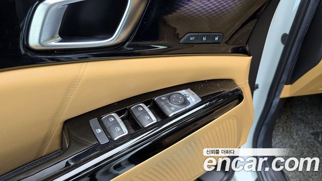 Kia Canival 2021 — photo 19