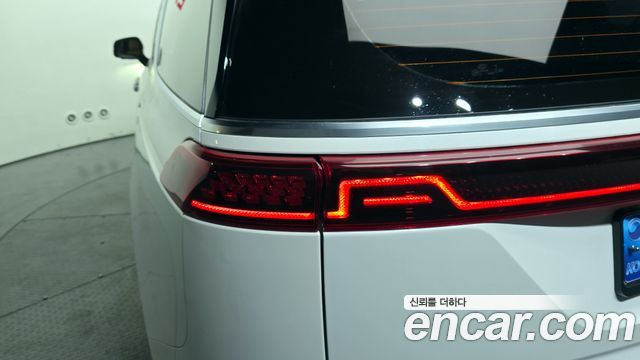 Kia Canival 2021 — photo 9