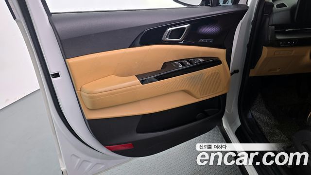 Kia Canival 2021 — photo 14
