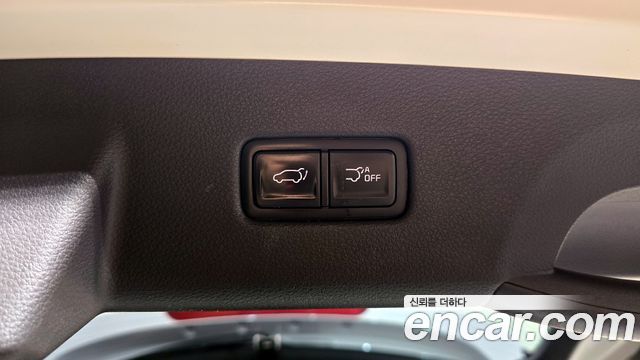 Kia Canival 2021 — photo 29