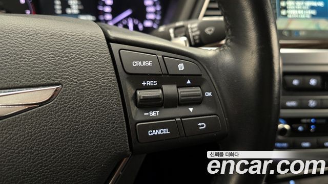 Genesis G80 2017 — photo 27