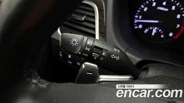 Genesis G80 2017 — photo 29