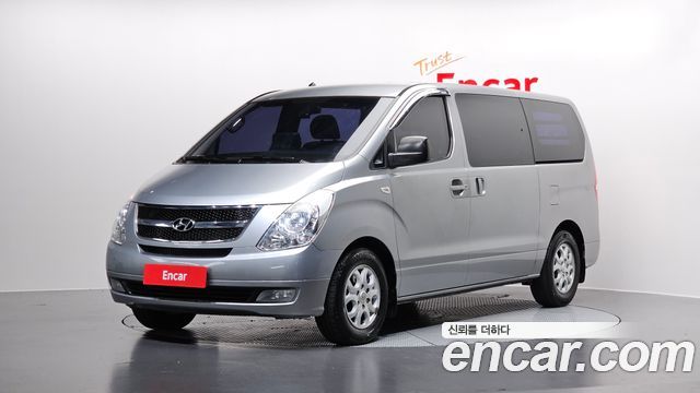 Hyundai Starex 2015 — photo 1