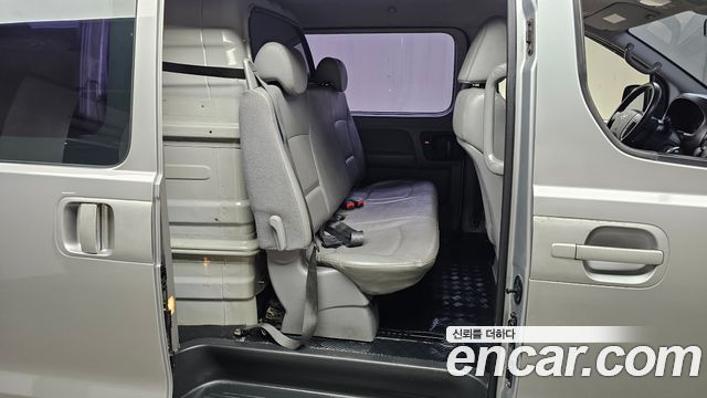 Hyundai Starex 2015 — photo 12