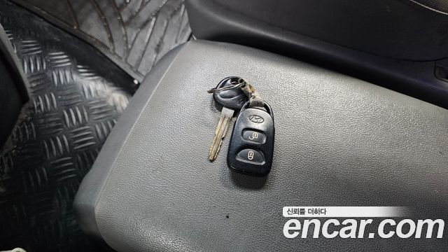 Hyundai Starex 2015 — photo 19