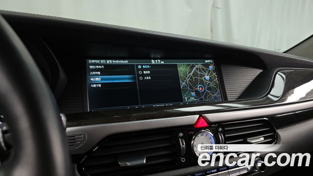 Genesis EQ900 2016 — photo 15