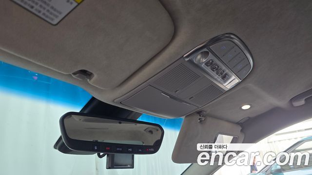 Genesis EQ900 2016 — photo 16