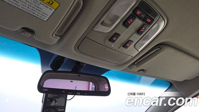 Kia Canival 2017 — photo 23