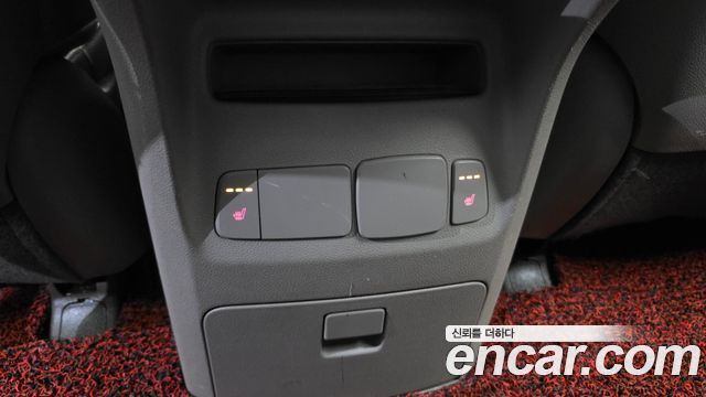 Kia Canival 2017 — photo 25