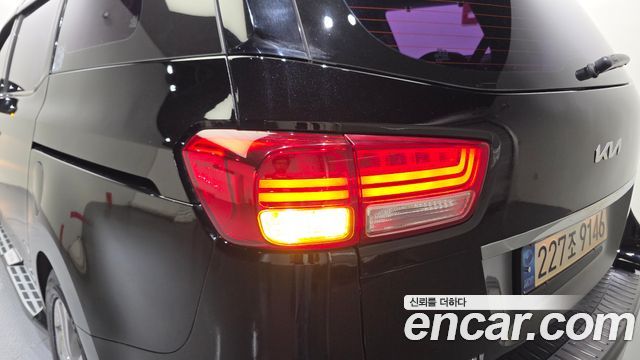 Kia Canival 2017 — photo 9