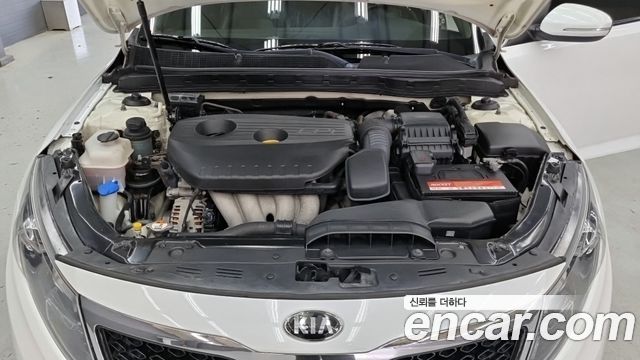 Kia K5 2012 — photo 6