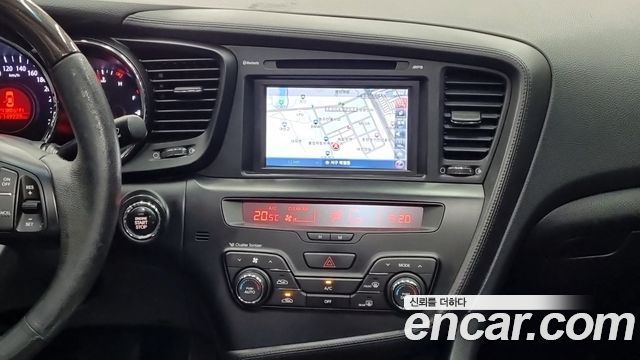 Kia K5 2012 — photo 13