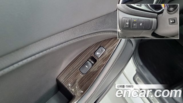 Kia K5 2012 — photo 17