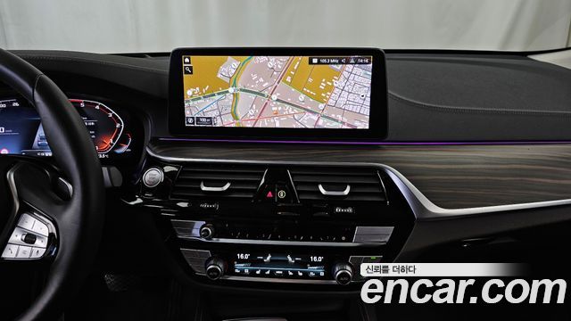 BMW Gran Turismo 2024 — photo 20