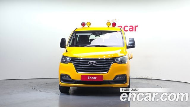 Hyundai Starex 2019 — photo 3