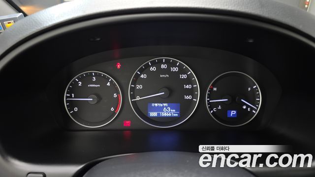 Hyundai Starex 2019 — photo 8