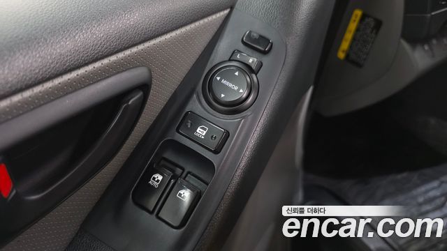 Hyundai Starex 2019 — photo 14