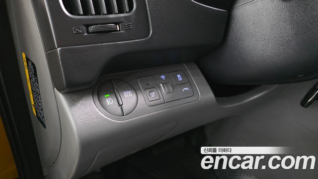 Hyundai Starex 2019 — photo 15