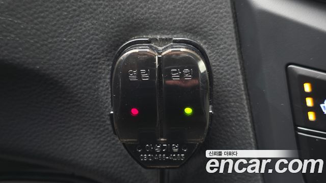 Hyundai Starex 2019 — photo 16