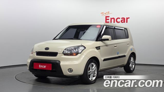 Kia Soul 2010 — photo 1