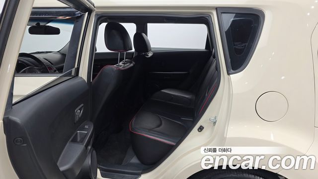 Kia Soul 2010 — photo 12