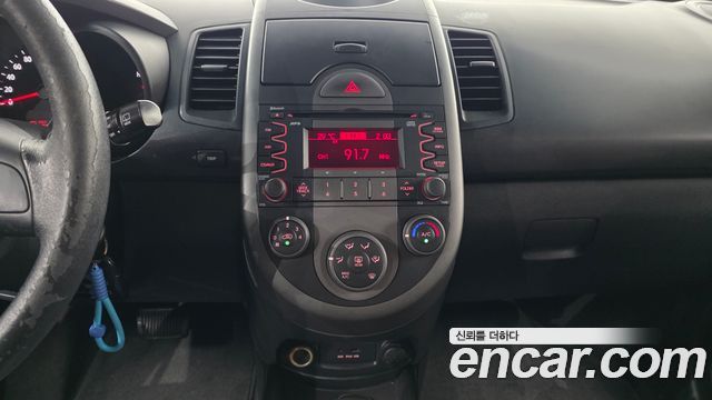Kia Soul 2010 — photo 17