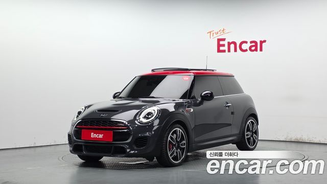 Mini Cooper 2019 — photo 1
