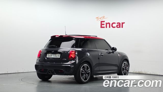 Mini Cooper 2019 — photo 2