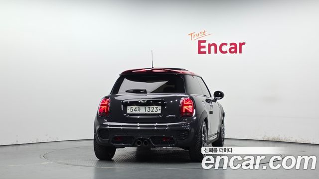 Mini Cooper 2019 — photo 4