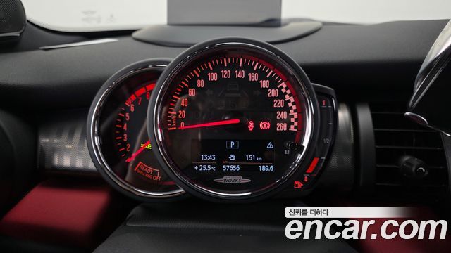 Mini Cooper 2019 — photo 11