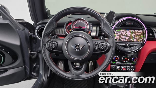 Mini Cooper 2019 — photo 19