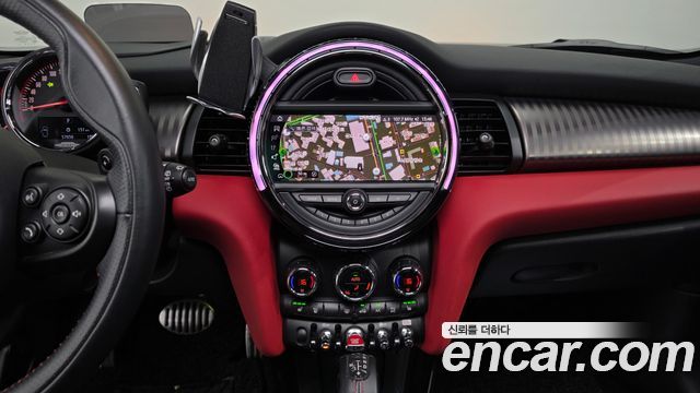 Mini Cooper 2019 — photo 20