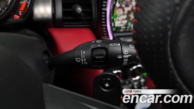 Mini Cooper 2019 — photo 29