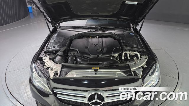 Mercedes-Benz C-Class 2018 — photo 6