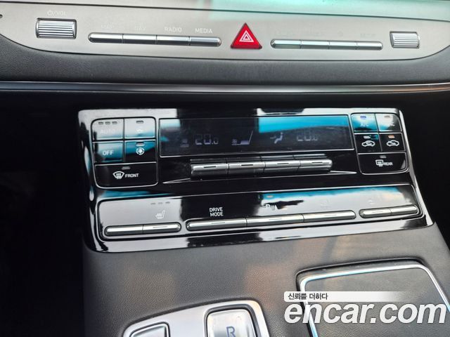 Hyundai Grandeur 2022 — photo 14