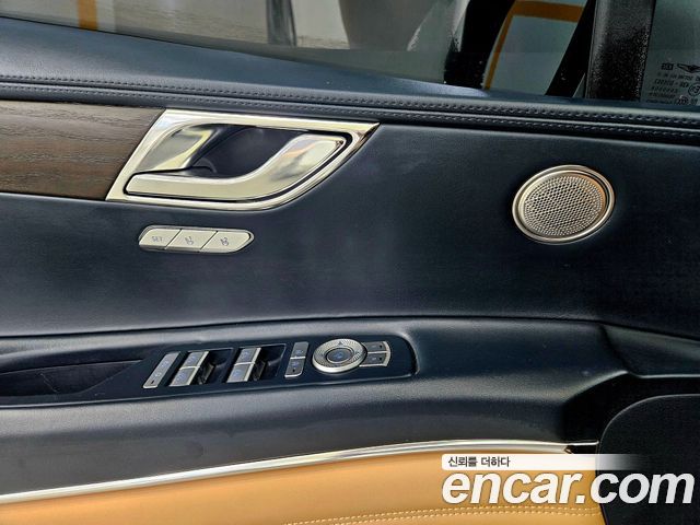Genesis GV80 2020 — photo 15