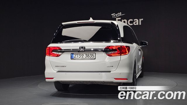 Honda Odyssey 2023 — photo 4
