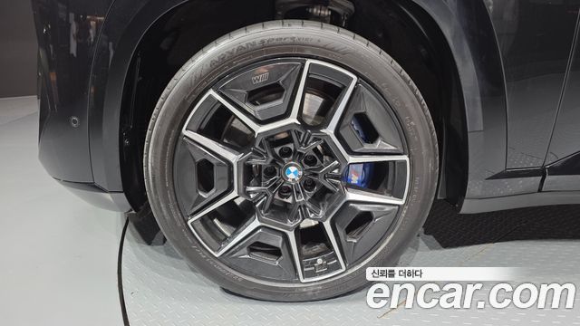 BMW XM 2024 — photo 5