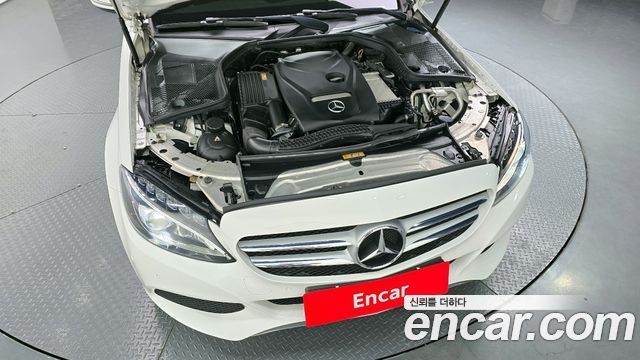 Mercedes-Benz C-Class 2018 — photo 6