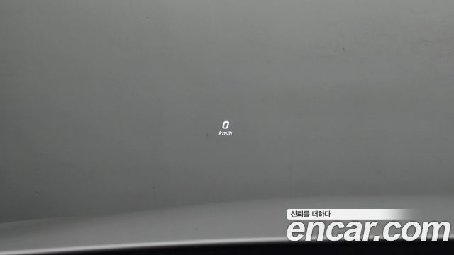 Mercedes-Benz C-Class 2018 — photo 21