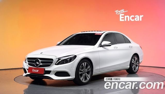Mercedes-Benz C-Class 2018 — photo 1