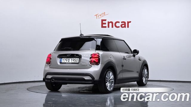Mini Cooper 2022 — photo 2