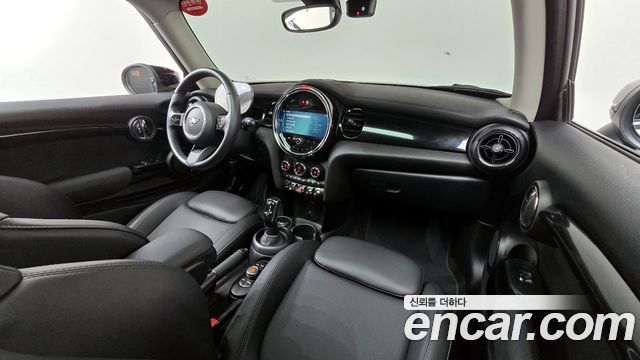Mini Cooper 2022 — photo 7