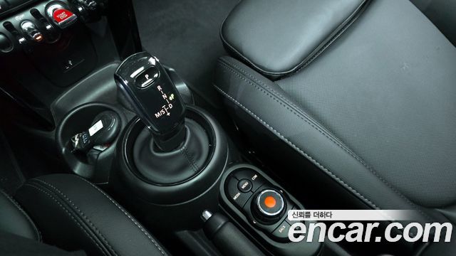 Mini Cooper 2022 — photo 9
