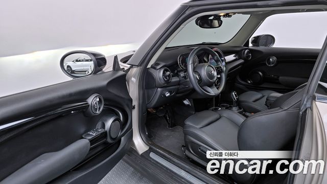 Mini Cooper 2022 — photo 10