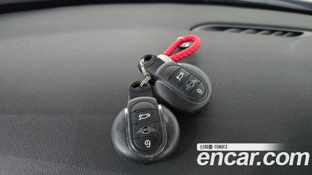 Mini Cooper 2022 — photo 14