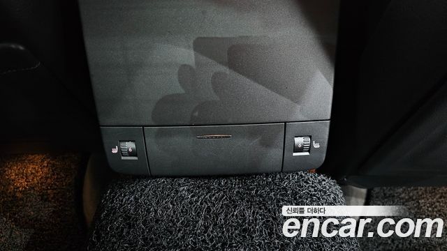 Volkswagen Phaeton 2009 — photo 15